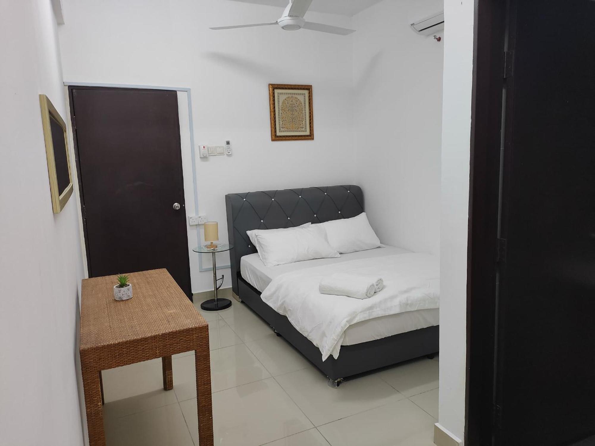 Adeen'S Suria Suite, Hotel Mutiara Gua Musang Buitenkant foto